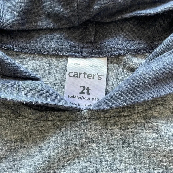 Carter’s Shark Shirt with Hood - Picture 3 of 11